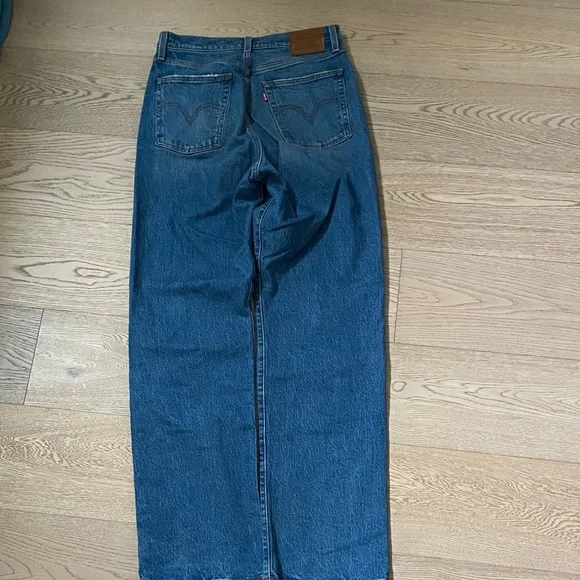 Levi's Ribcage Straight Jean In Valley View - Picture 4 of 6